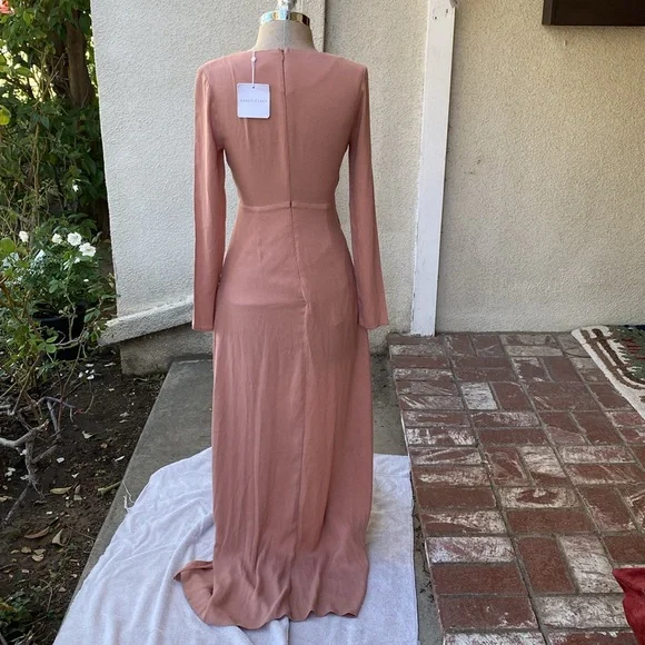 Elegant Long Sleeve Plunge Maxi Dress in Rose - Picture 6 of 14